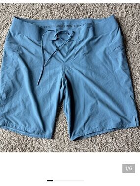 lululemon athletica Ocean Blue Men's 7” Board Shorts